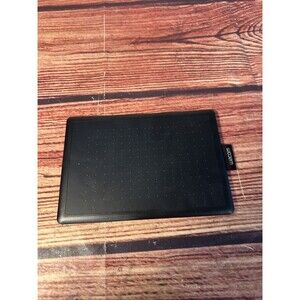 One by Wacom Creative Pen Tablet - Black & Red CTL-472